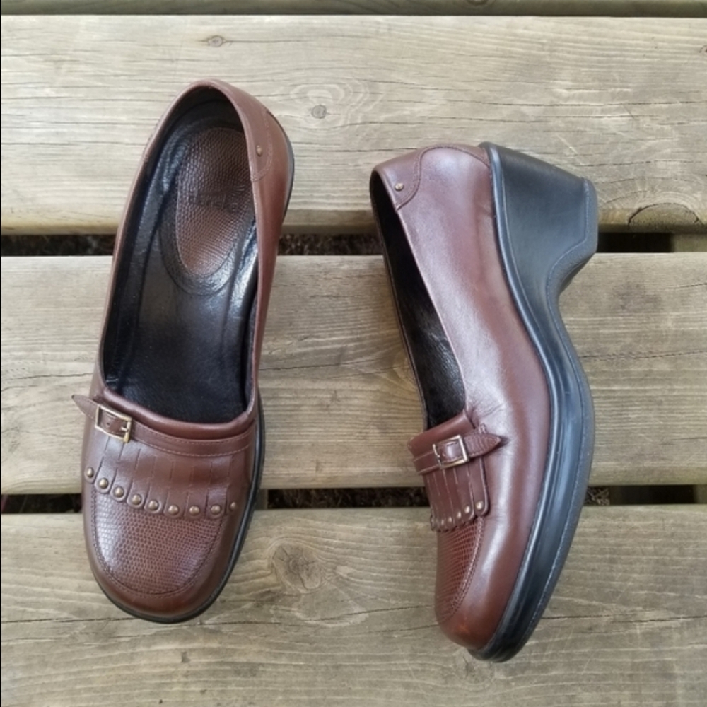 Dansko Vintage Y2K Kiltie Fringe Buckle Stud Brown Leather Platform Loafer 40 - Picture 10 of 10
